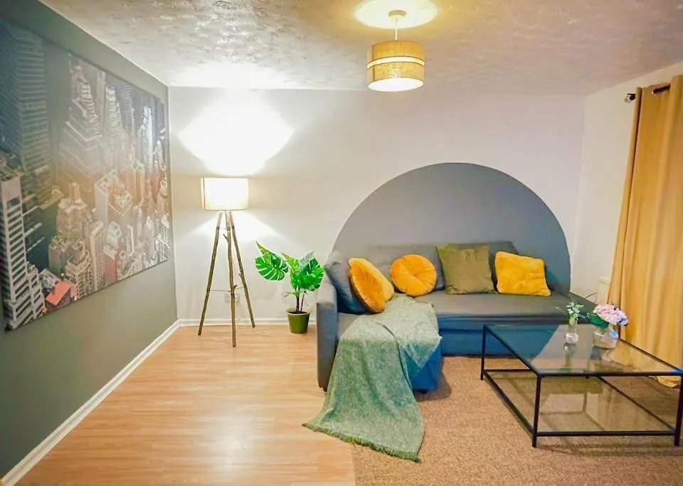 20% Monthly Stays - 3 Bedrooms @ Homevy Leeds Beeston Hill 度假居
